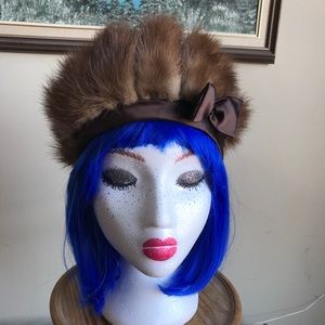 Vintage Beaver Fur Beret with Bow